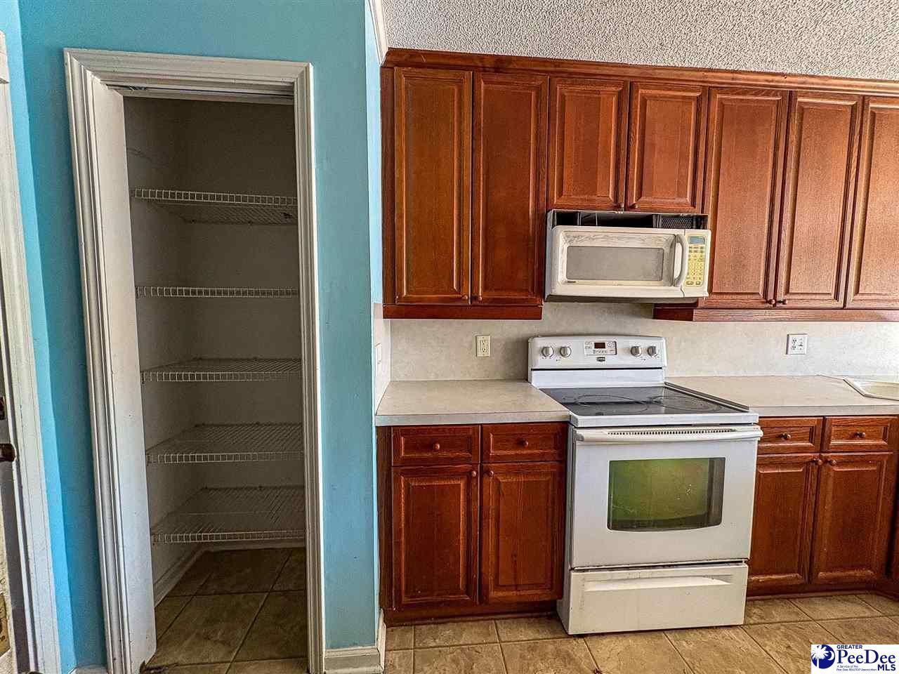 2110 Glenmore Way Photo 11