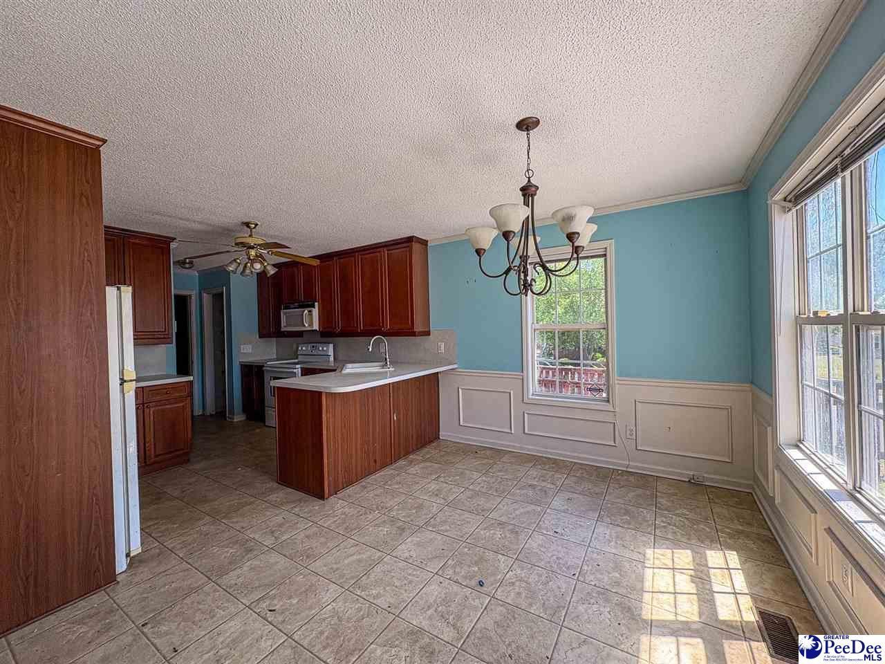 2110 Glenmore Way Photo 7