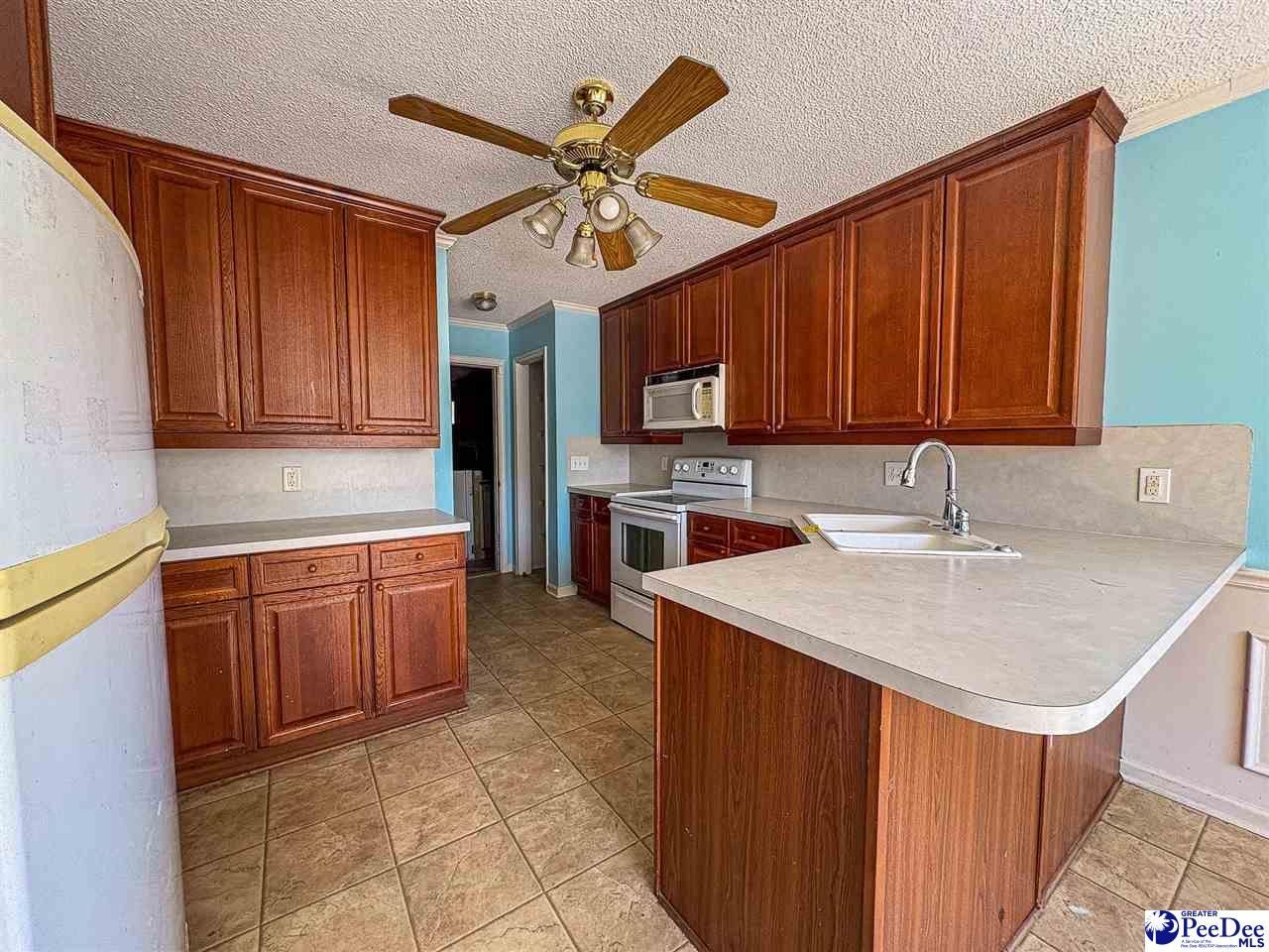 2110 Glenmore Way Photo 9