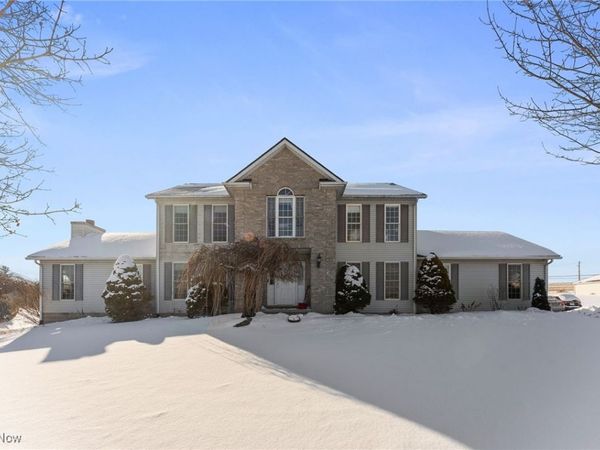 14716 Lawmont Street, North Lawrence, OH 44666