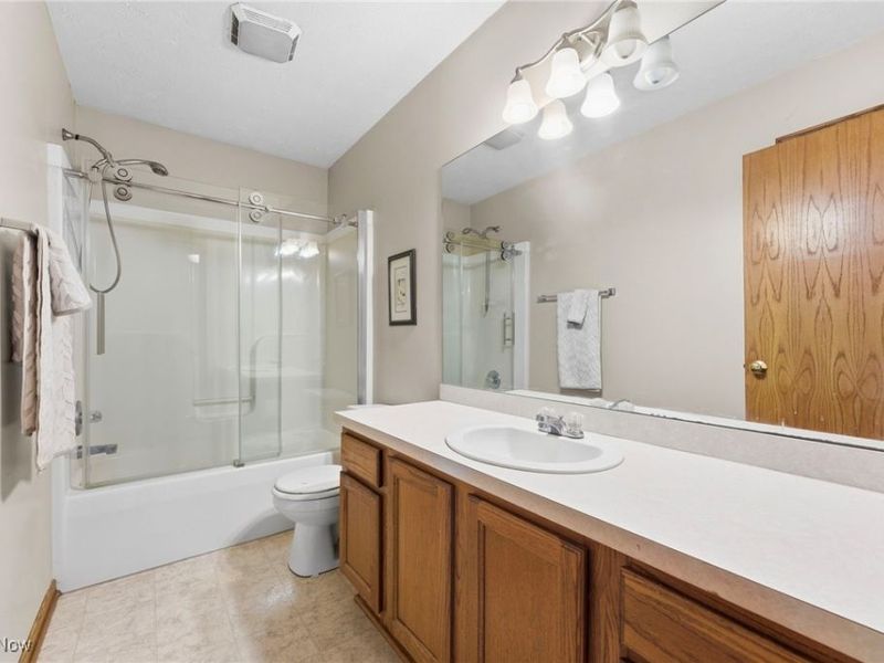 14716 Lawmont Street, North Lawrence, OH 44666 Photo 19