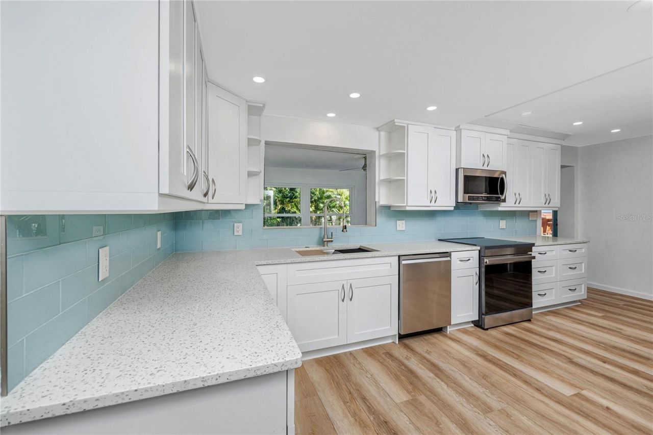 8279 29th Avenue N, Saint Petersburg, FL 33710 Photo