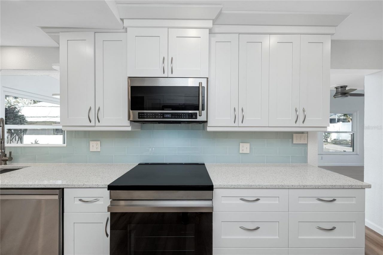 8279 29th Avenue N, Saint Petersburg, FL 33710 Photo