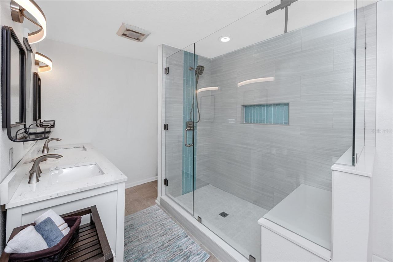 8279 29th Avenue N, Saint Petersburg, FL 33710 Photo