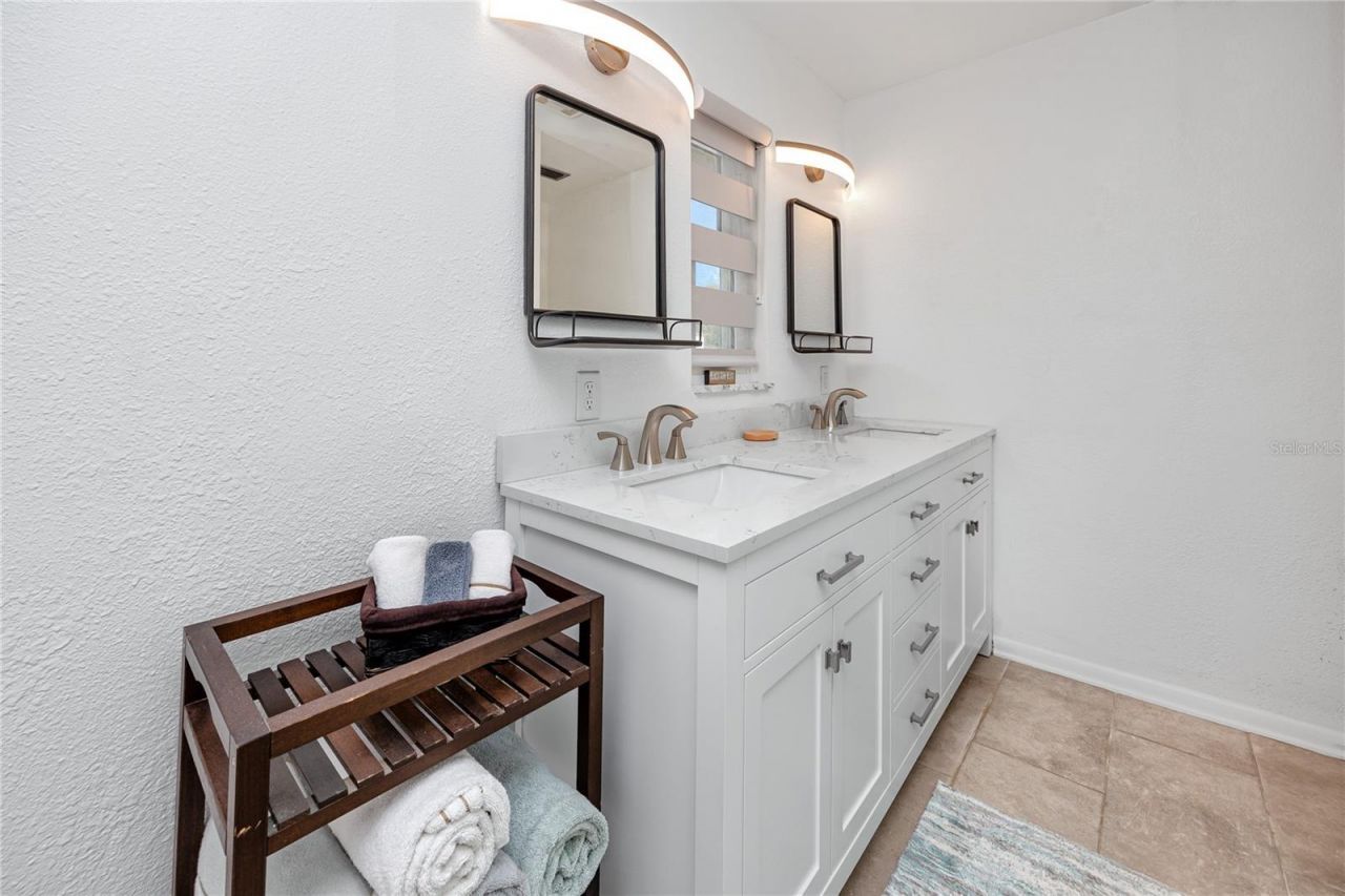 8279 29th Avenue N, Saint Petersburg, FL 33710 Photo