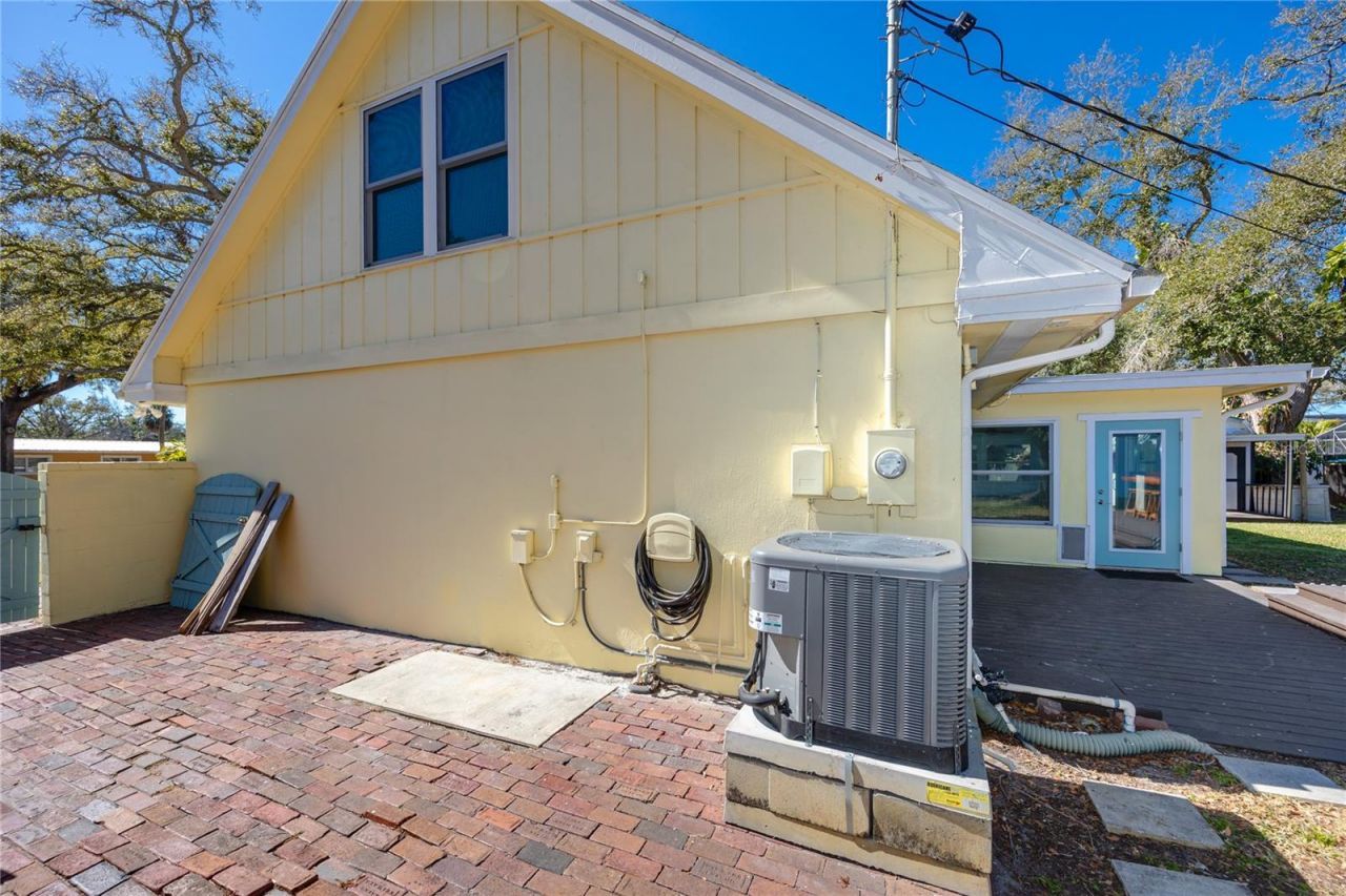 8279 29th Avenue N, Saint Petersburg, FL 33710 Photo