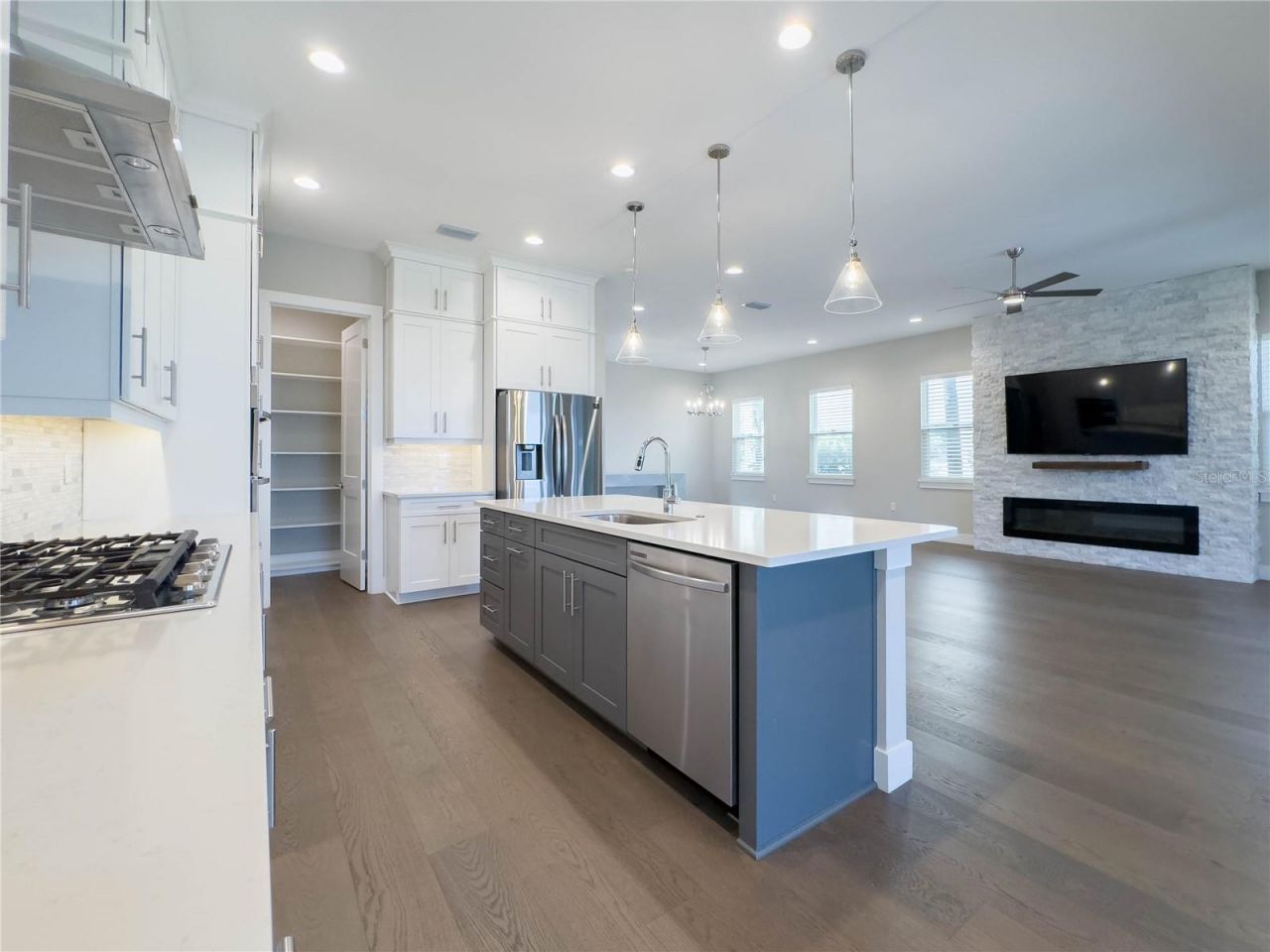 16210 Ravenna Court, Montverde, FL 34756 Photo