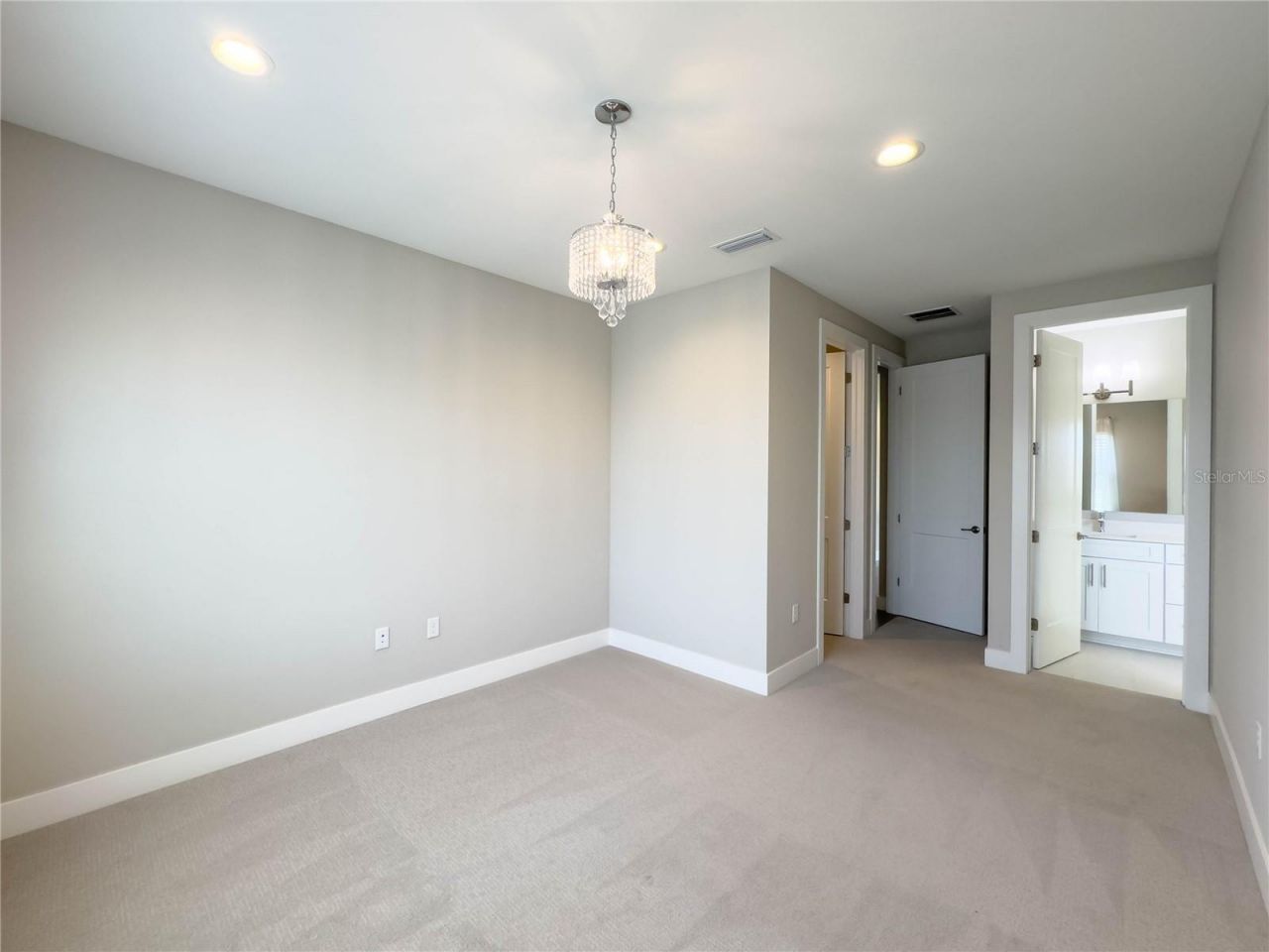 16210 Ravenna Court, Montverde, FL 34756 Photo