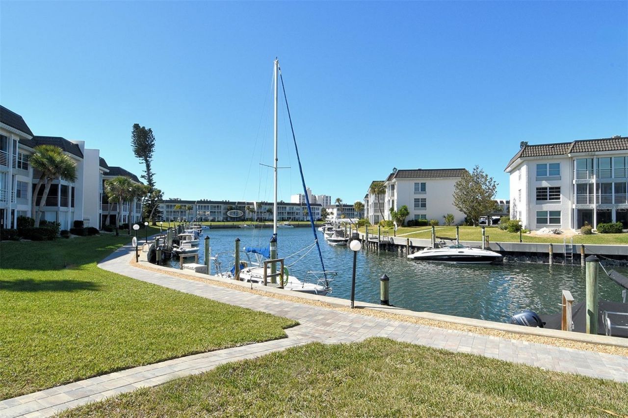 4350 Chatham Drive, Unit 205, Longboat Key, FL 34228 Photo
