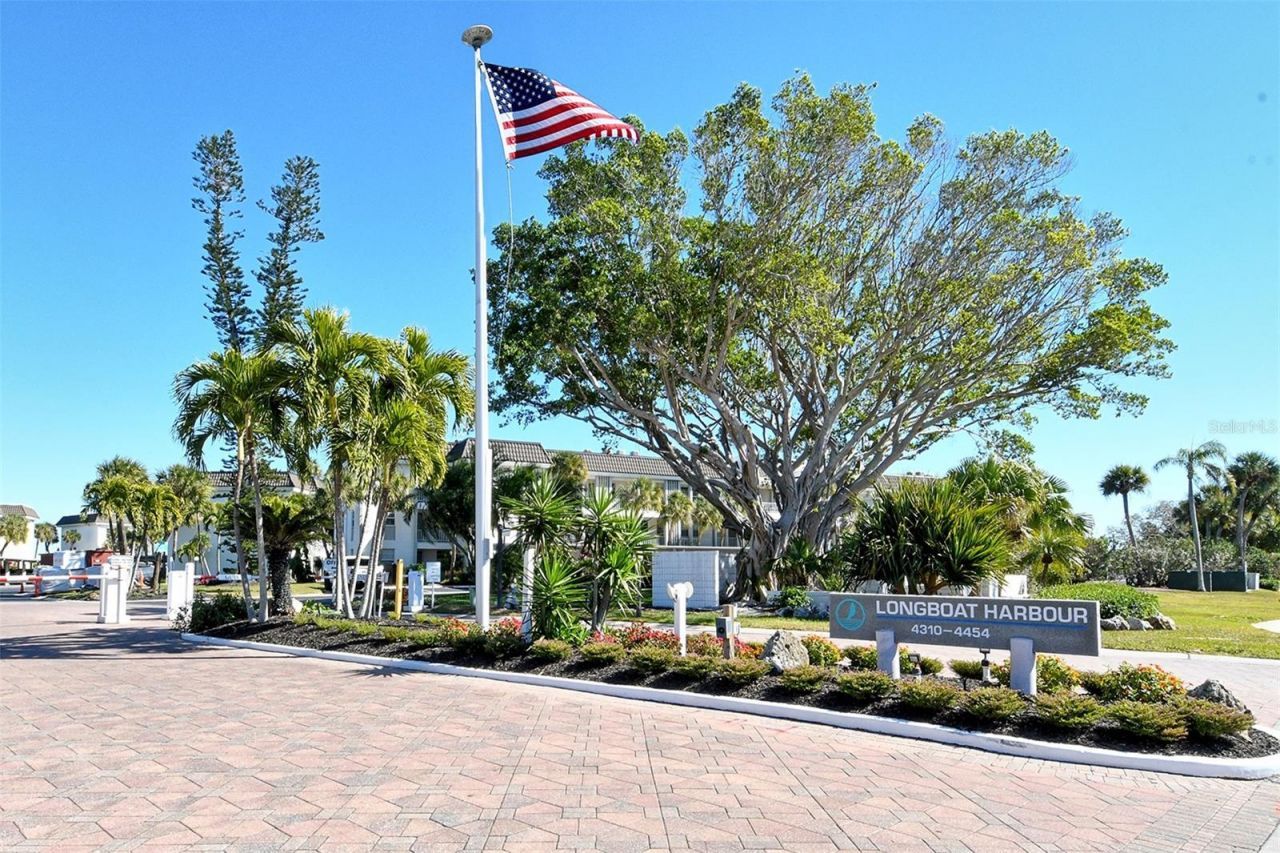 4350 Chatham Drive, Unit 205, Longboat Key, FL 34228 Photo