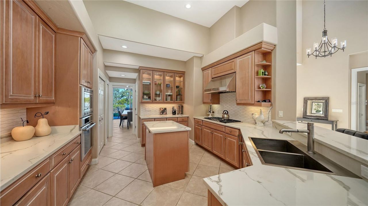 3548 Fair Oaks Lane, Longboat Key, FL 34228 Photo