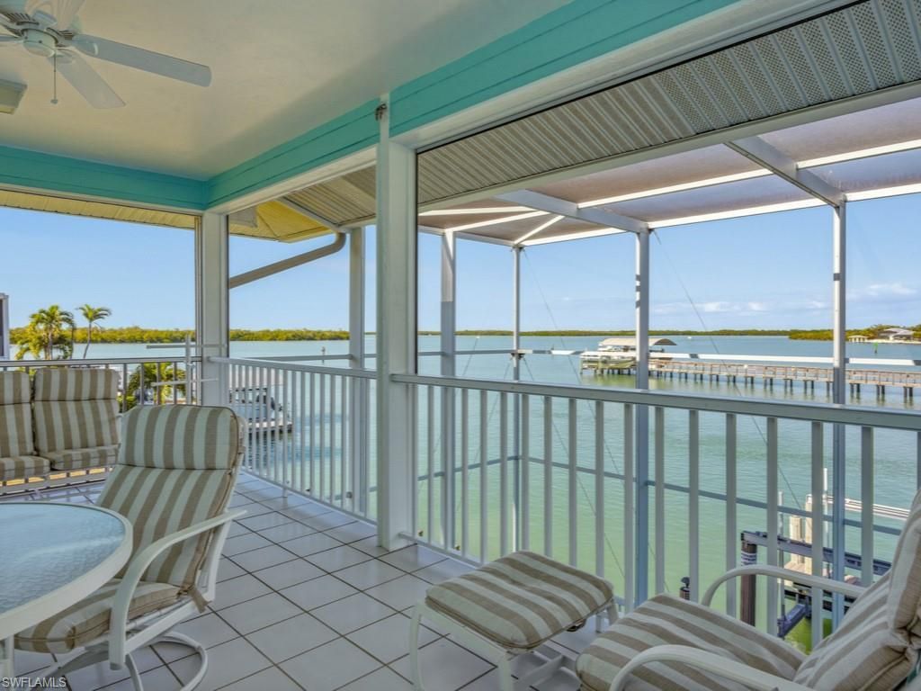 105 Pago Pago Dr W, Naples, FL 34113 Photo