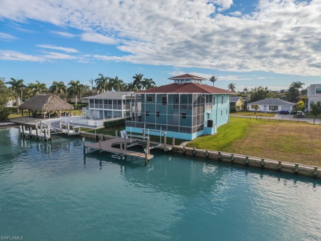 105 Pago Pago Dr W, Naples, FL 34113 Photo