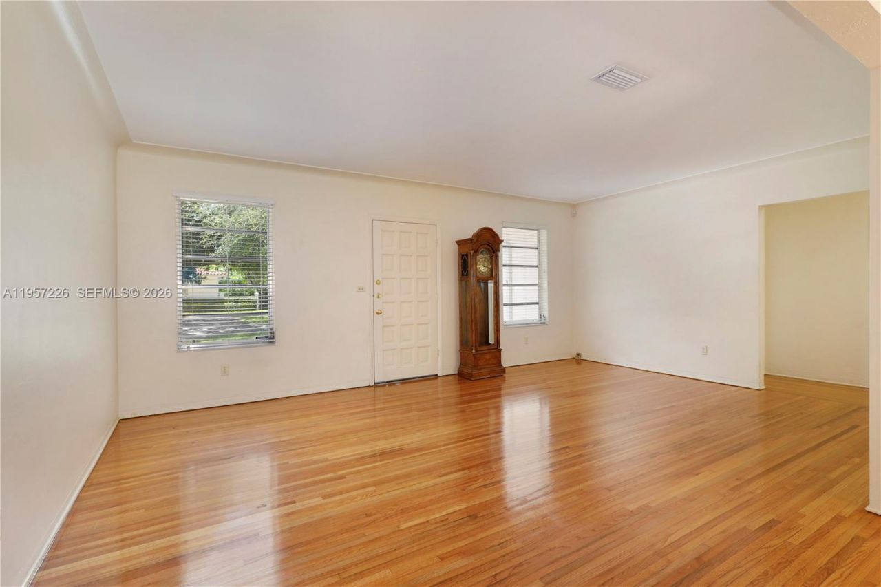 5610 San Vicente St, Coral Gables, FL 33146 Photo