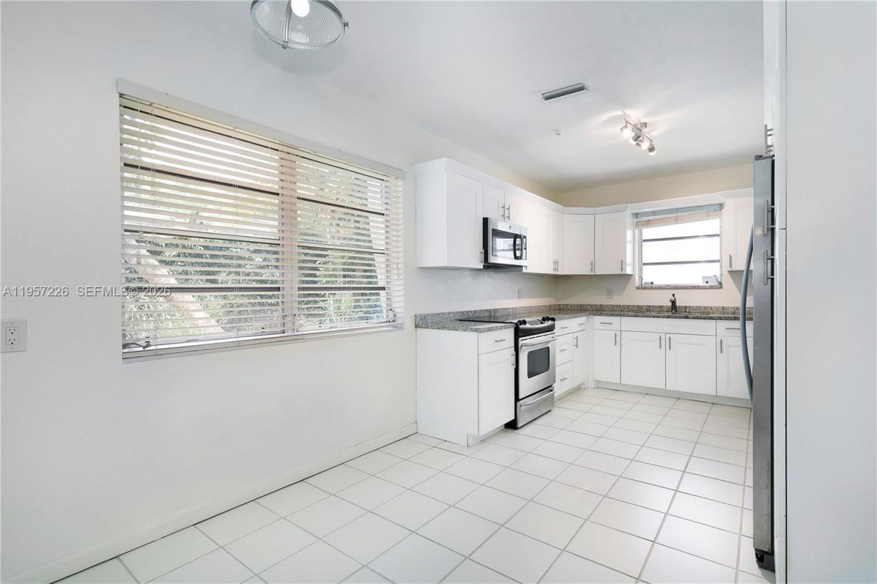 5610 San Vicente St, Coral Gables, FL 33146 Photo