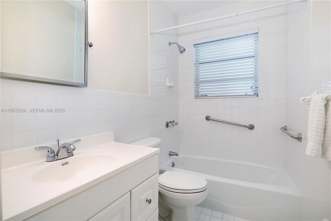 5610 San Vicente St, Coral Gables, FL 33146 Photo