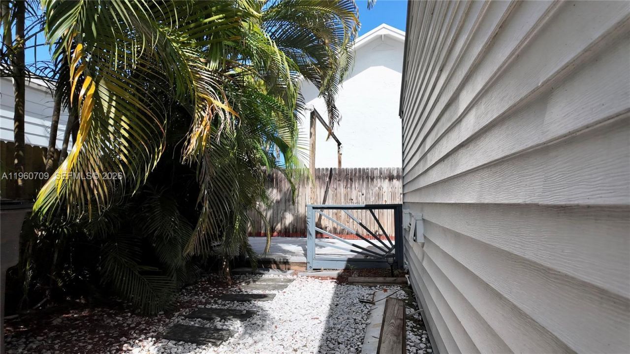 201 Nottingham Blvd, West Palm Beach, FL 33405 Photo