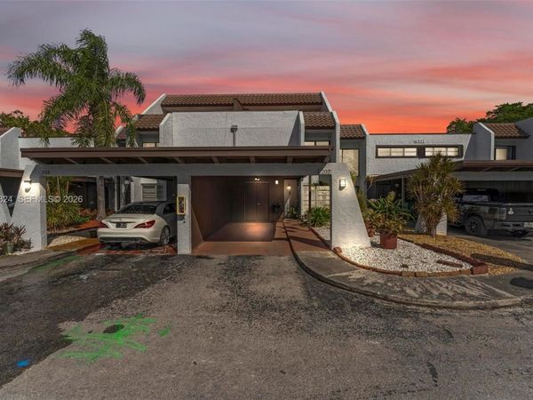 6502 Kendale Lakes Dr, Unit 207, Miami, FL 33183