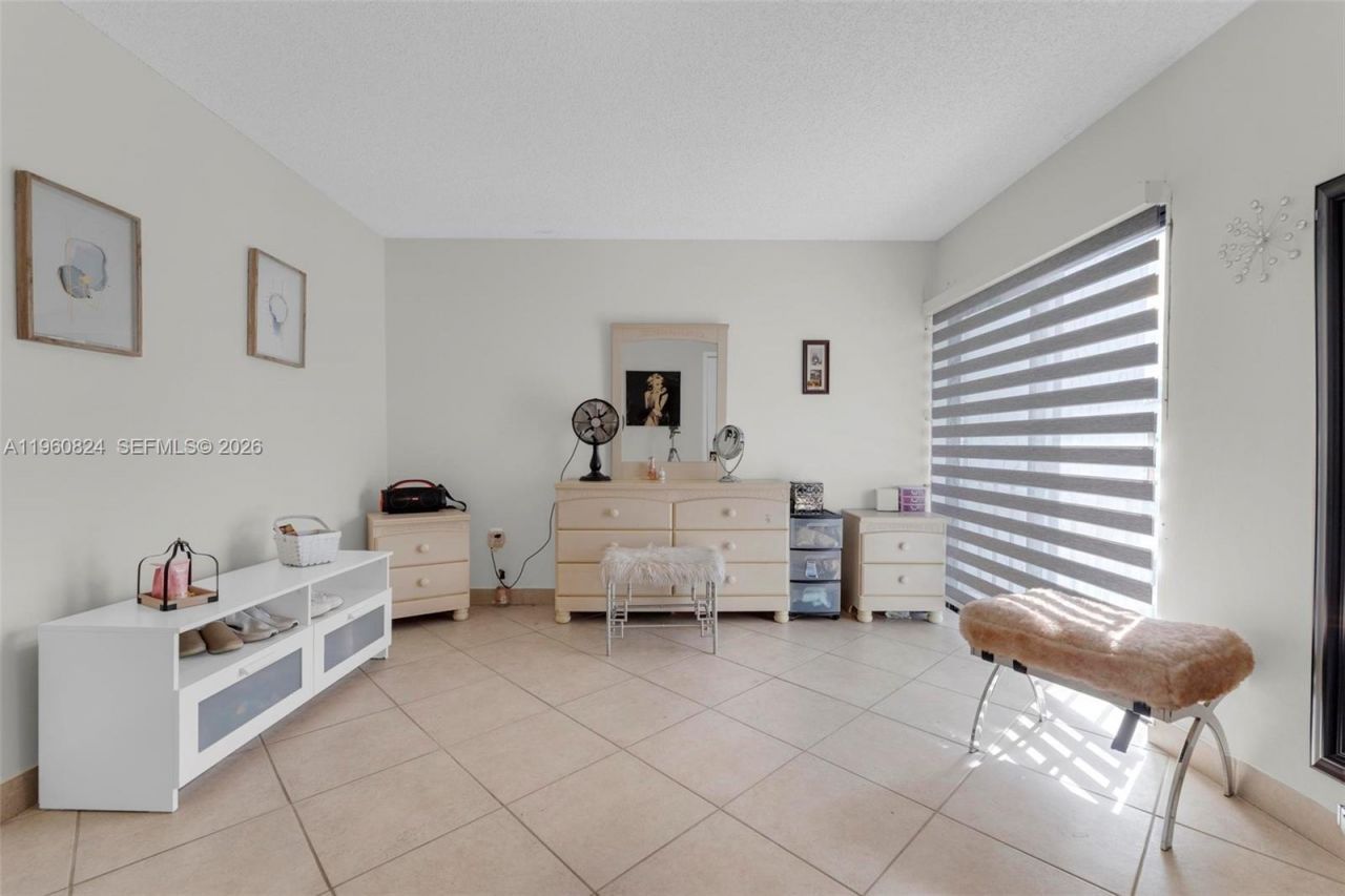 6502 Kendale Lakes Dr, Unit 207, Miami, FL 33183 Photo