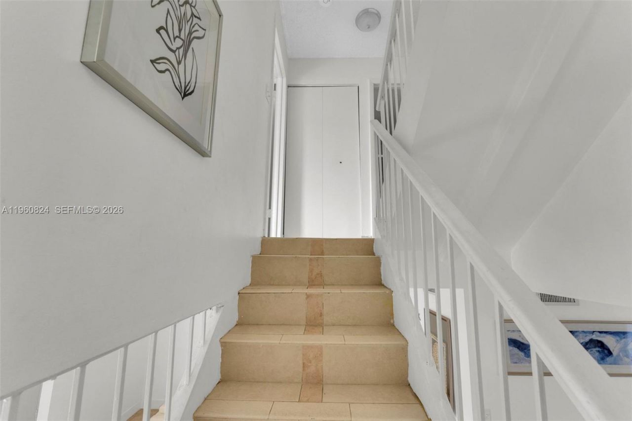 6502 Kendale Lakes Dr, Unit 207, Miami, FL 33183 Photo