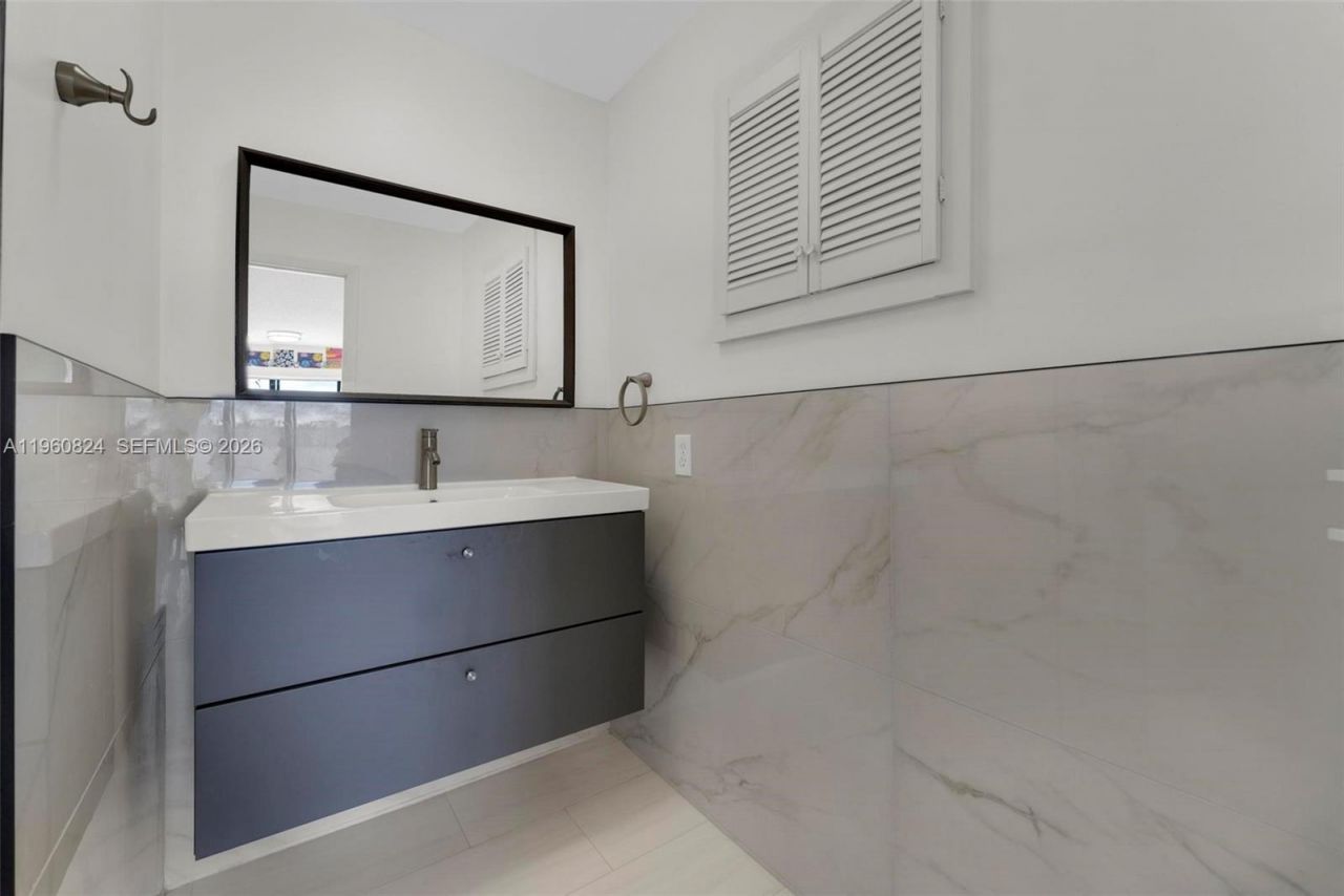 6502 Kendale Lakes Dr, Unit 207, Miami, FL 33183 Photo