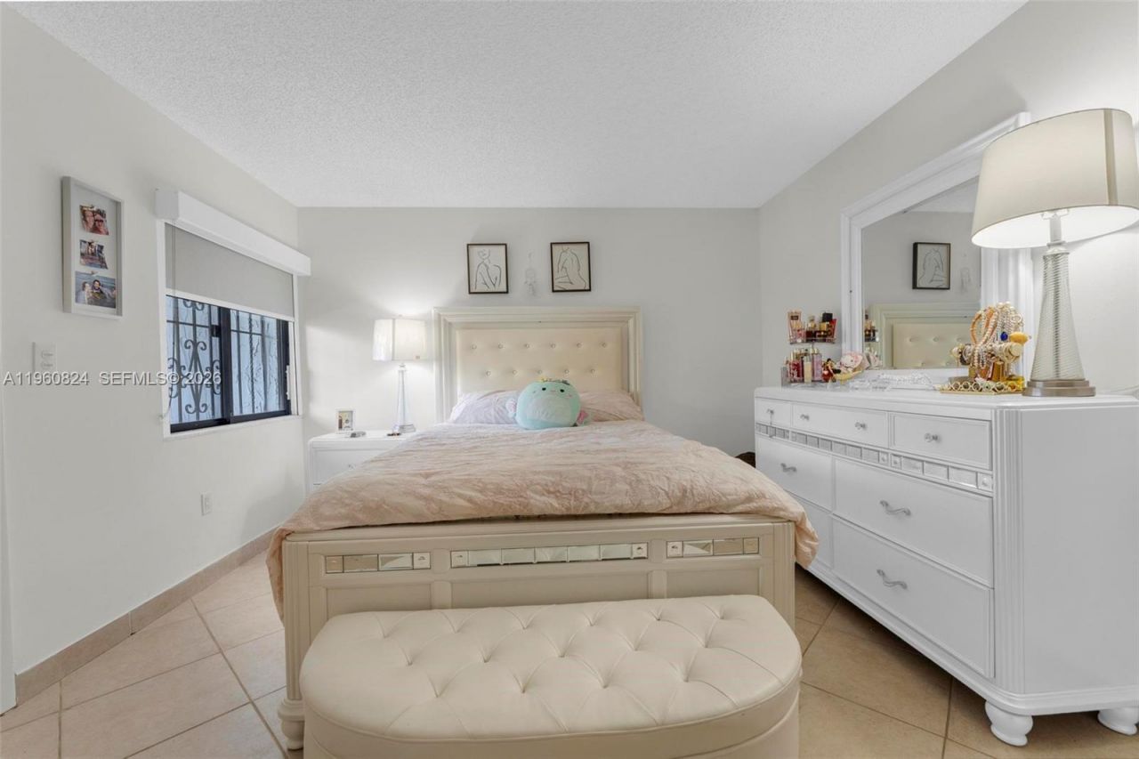 6502 Kendale Lakes Dr, Unit 207, Miami, FL 33183 Photo