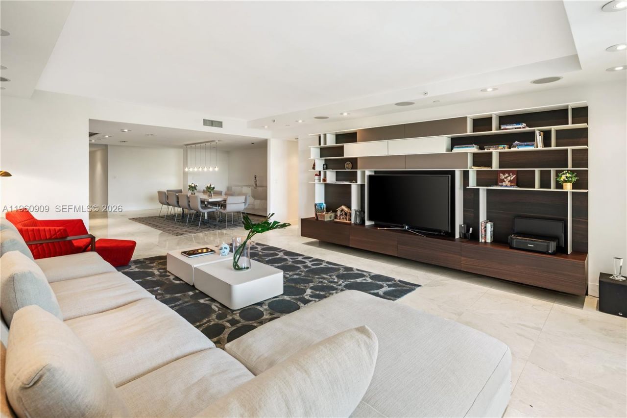 765 Crandon Blvd , Unit 306, Key Biscayne, FL 33149 Photo