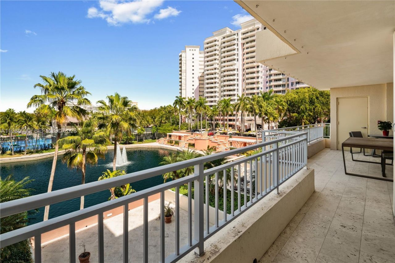 765 Crandon Blvd , Unit 306, Key Biscayne, FL 33149 Photo