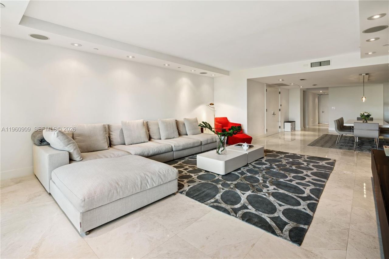 765 Crandon Blvd , Unit 306, Key Biscayne, FL 33149 Photo