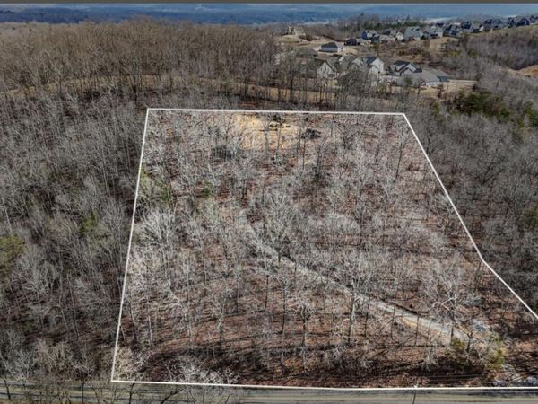 10980 Hixson Pike, Soddy Daisy, TN 37379