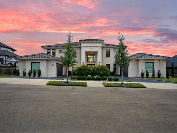 1121 Excalibur Boulevard, Lewisville, TX 75056