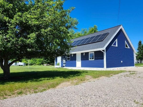 415 George Street, Cheboygan, MI 49721