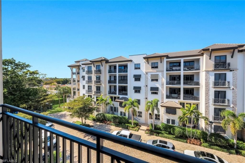 1130 3rd Ave S, Unit 405, Naples, FL 34102 Photo