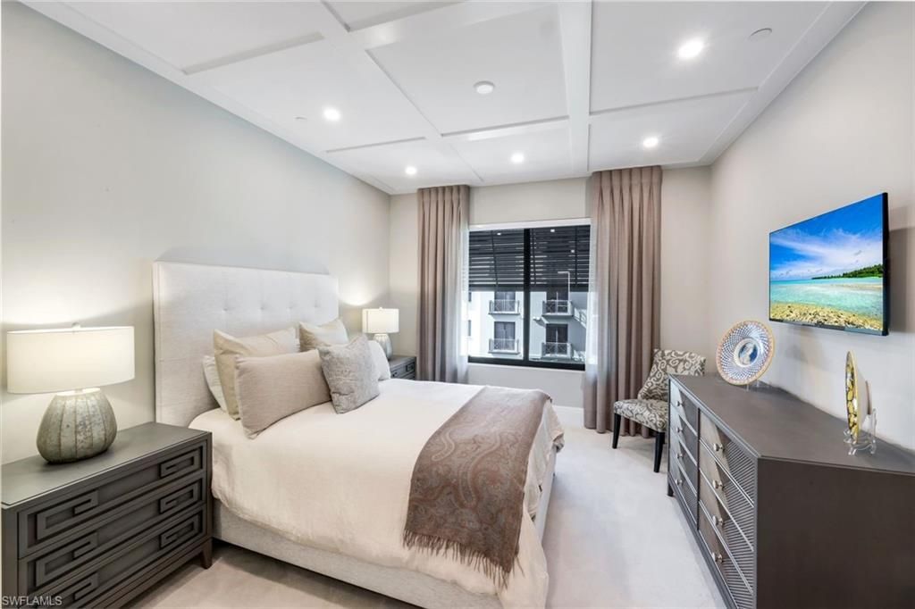 1130 3rd Ave S, Unit 405, Naples, FL 34102 Photo