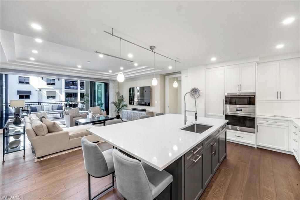 1130 3rd Ave S, Unit 405, Naples, FL 34102 Photo