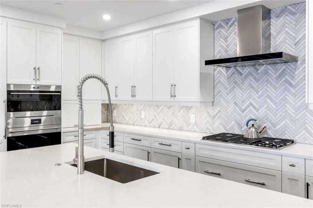 1130 3rd Ave S, Unit 405, Naples, FL 34102 Photo