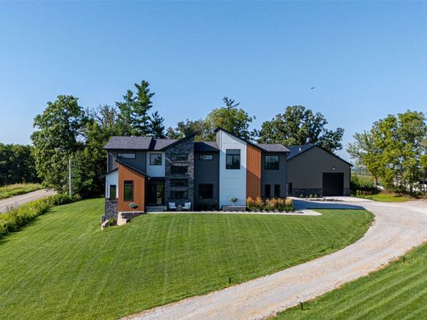 4615 Elynn Lane, Solon, IA 52333