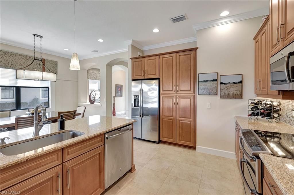 9142 Isla Bella Cir, Bonita Springs, FL 34135 Photo