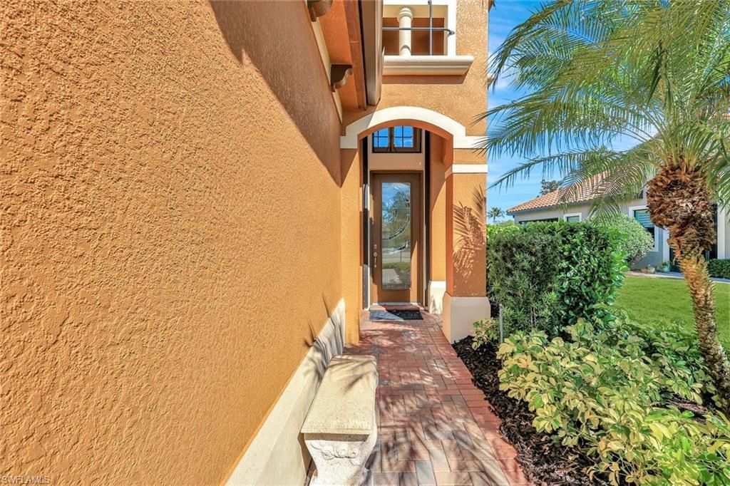 9142 Isla Bella Cir, Bonita Springs, FL 34135 Photo