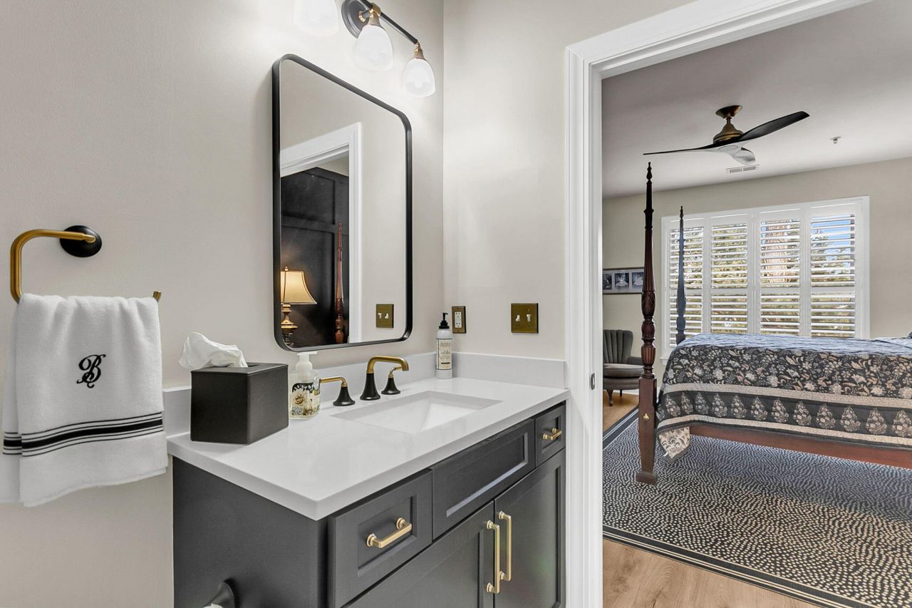 2244 Ashley Crossing Drive Photo 14