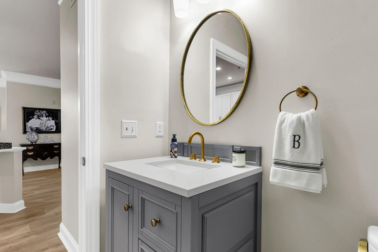 2244 Ashley Crossing Drive Photo 21