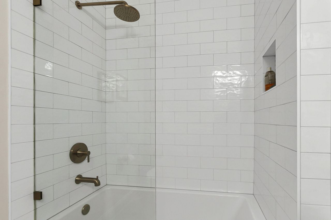 2244 Ashley Crossing Drive Photo 22