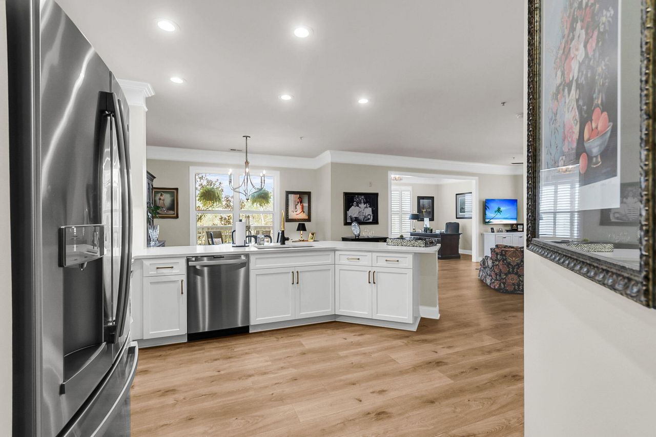 2244 Ashley Crossing Drive Photo 25