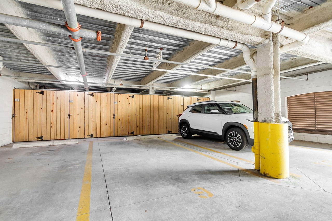 2244 Ashley Crossing Drive Photo 34