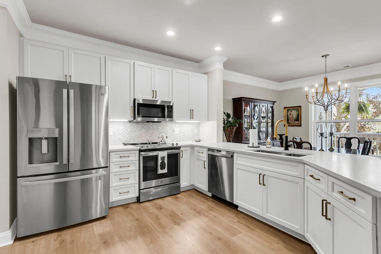 2244 Ashley Crossing Drive Photo 4