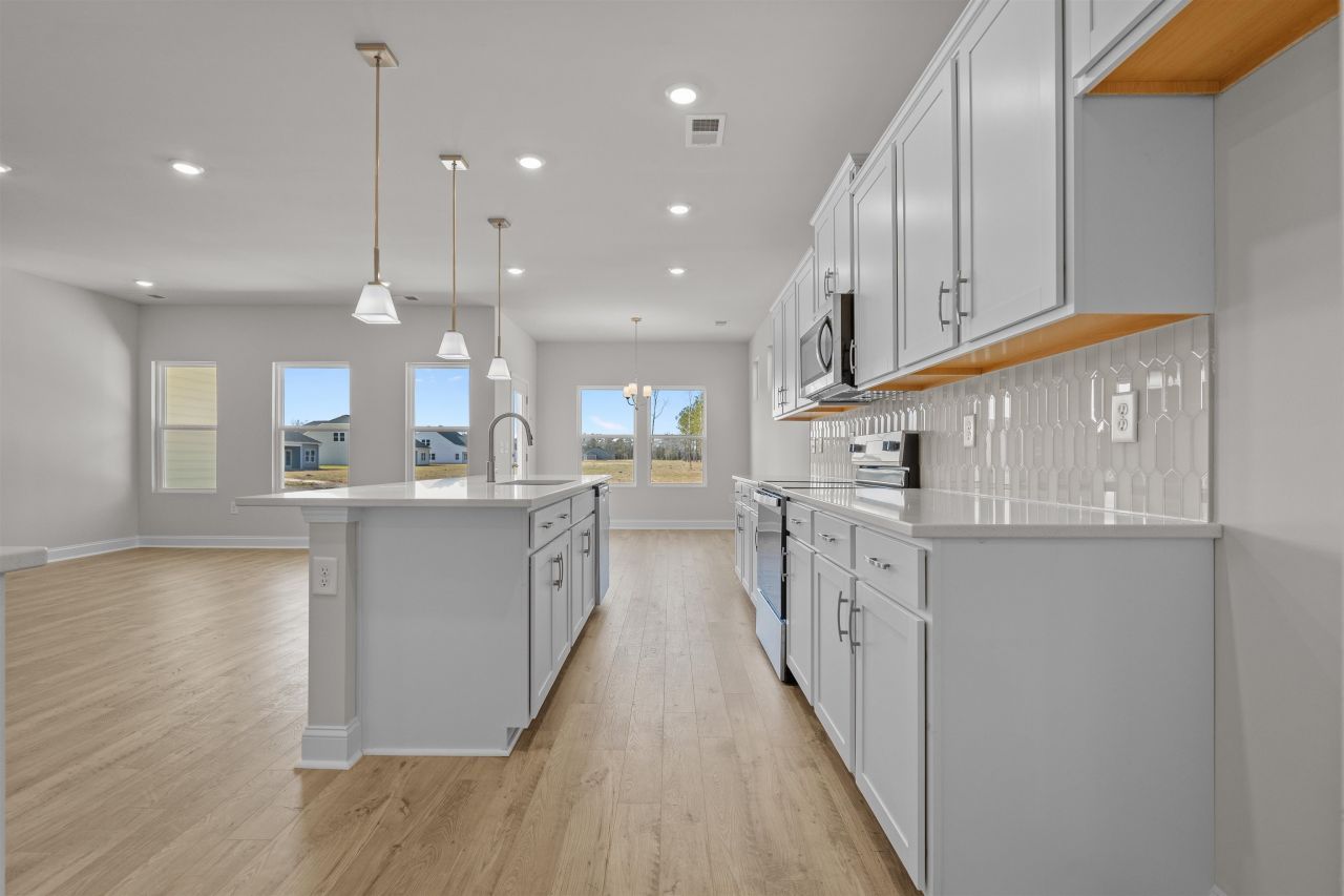 4138 Highway 554 Photo 9