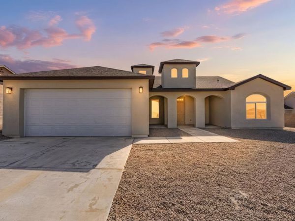 18 Bravo Road , Los Lunas, NM 87031