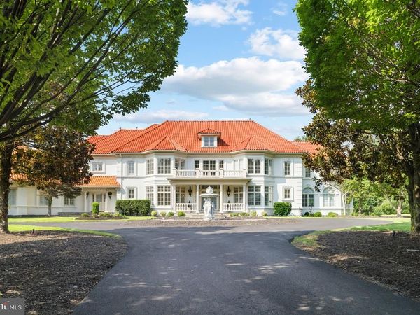 9500 GEORGETOWN PIKE, GREAT FALLS, VA 22066