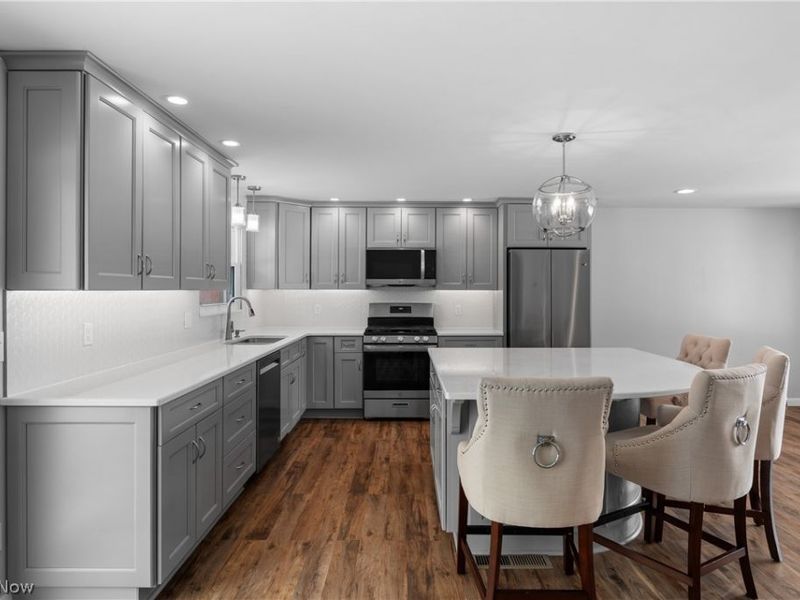 4811 Lawndale Street NW, Canton, OH 44708 Photo 5