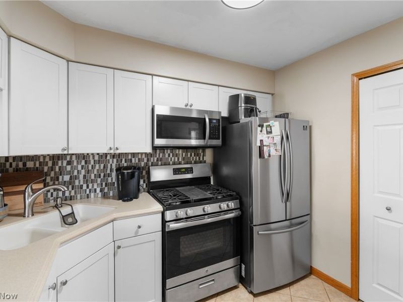 3753 Lake Run Boulevard, Stow, OH 44224 Photo 5